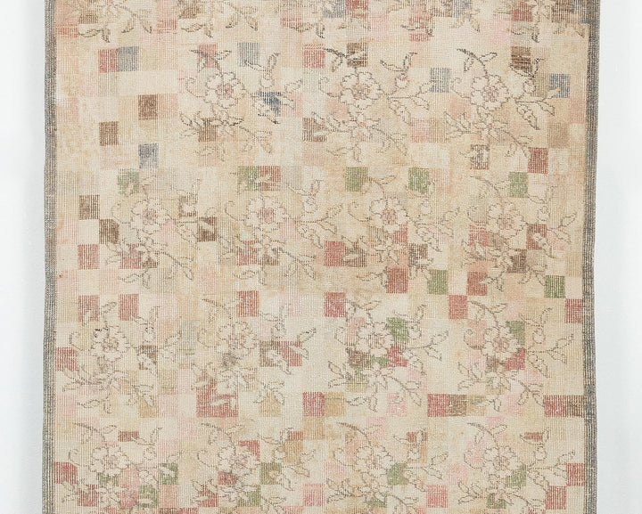 Neutral Oushak Rug 3' 11" x 7' 11" | No. VR20483