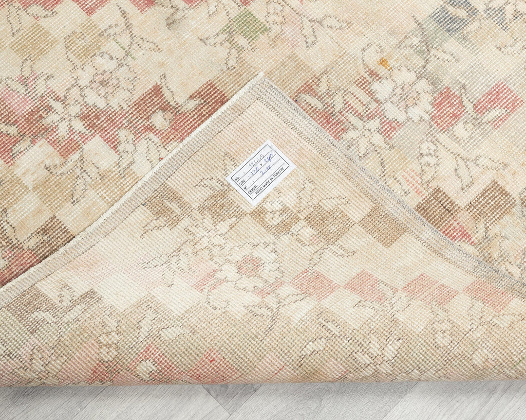 Neutral Oushak Rug 3' 11" x 7' 11" | No. VR20483