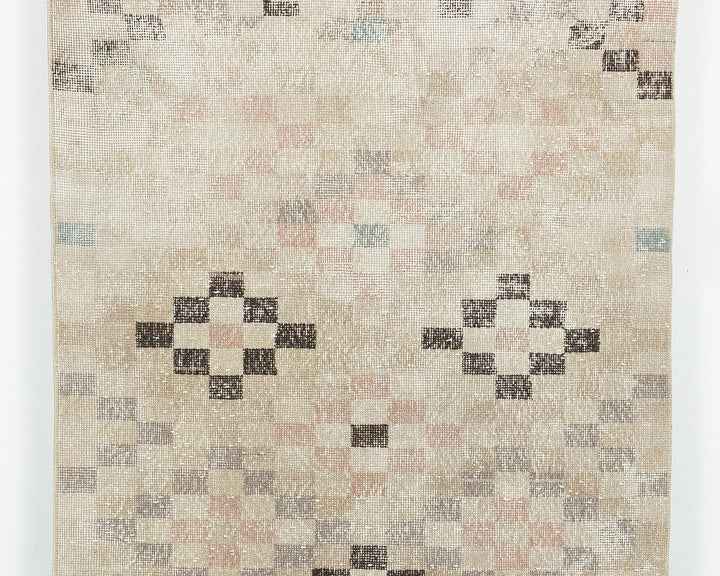 Neutral Oushak Rug 3' 9" x 7' 9" | No. VR86177