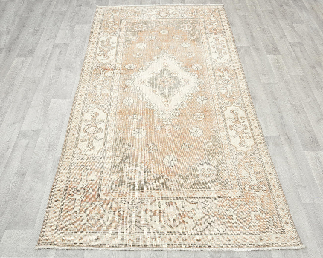 Neutral Oushak Rug 6' 11" x 3' 11" | No. VR77207