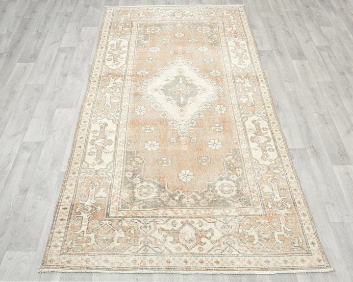 Neutral Oushak Rug 6' 11" x 3' 11" | No. VR77207