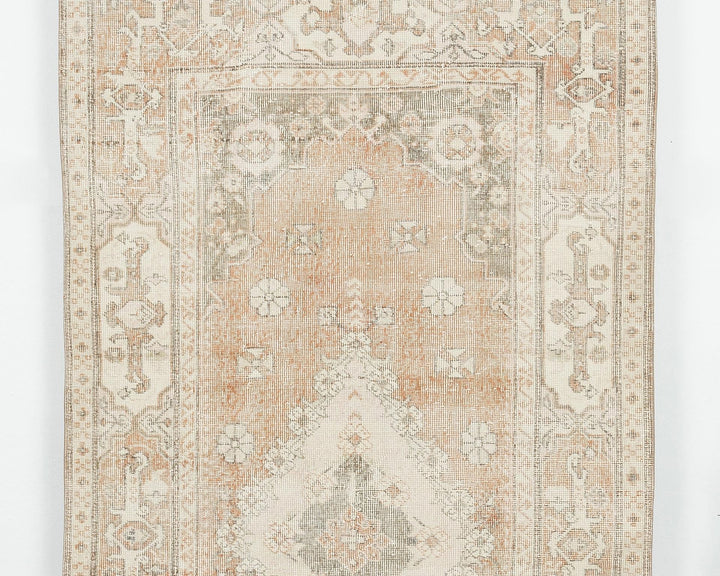 Neutral Oushak Rug 6' 11" x 3' 11" | No. VR77207