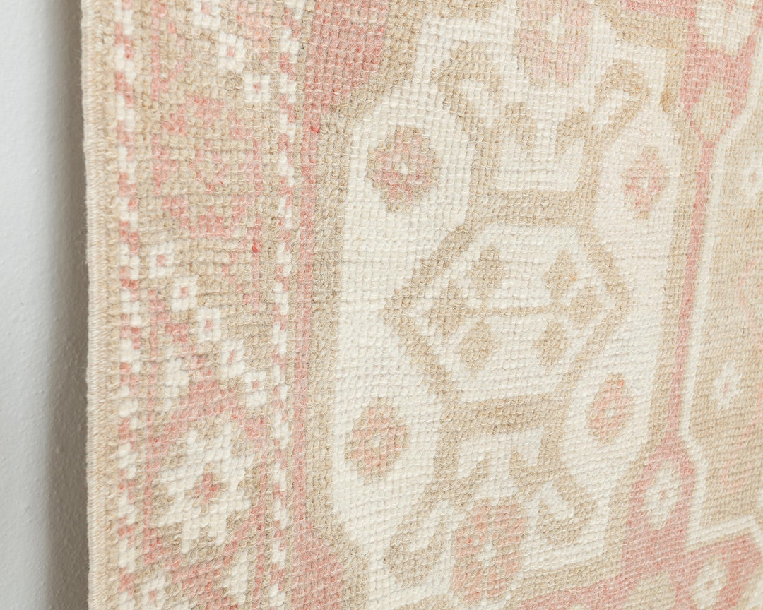Faded Oushak Rug 2' 8" x 4' 8" | No. VR84116