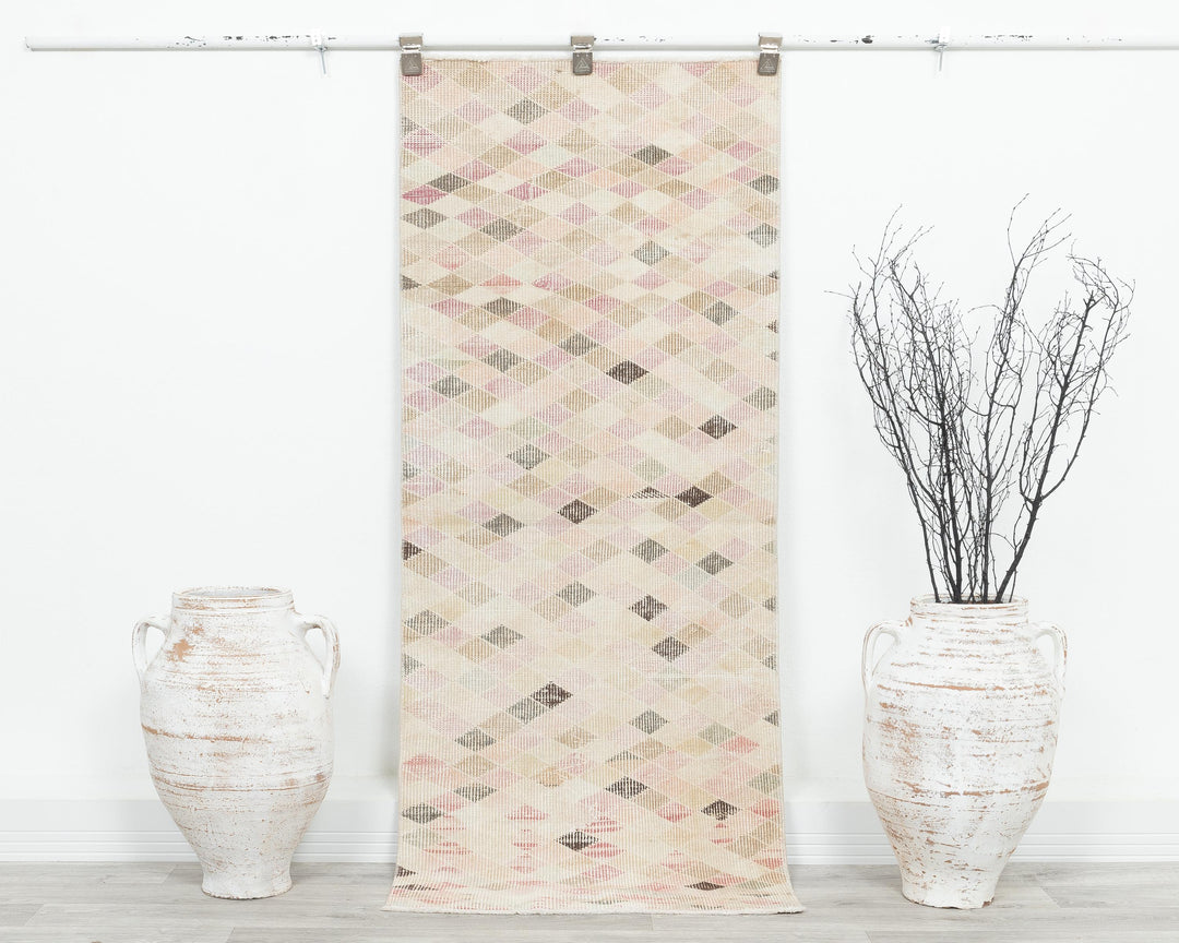 Beige Oushak Rug 2' 2" x 5' 10" | No. VR67604