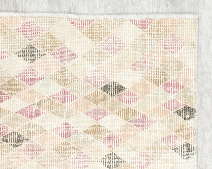 Beige Oushak Rug 2' 2" x 5' 10" | No. VR67604