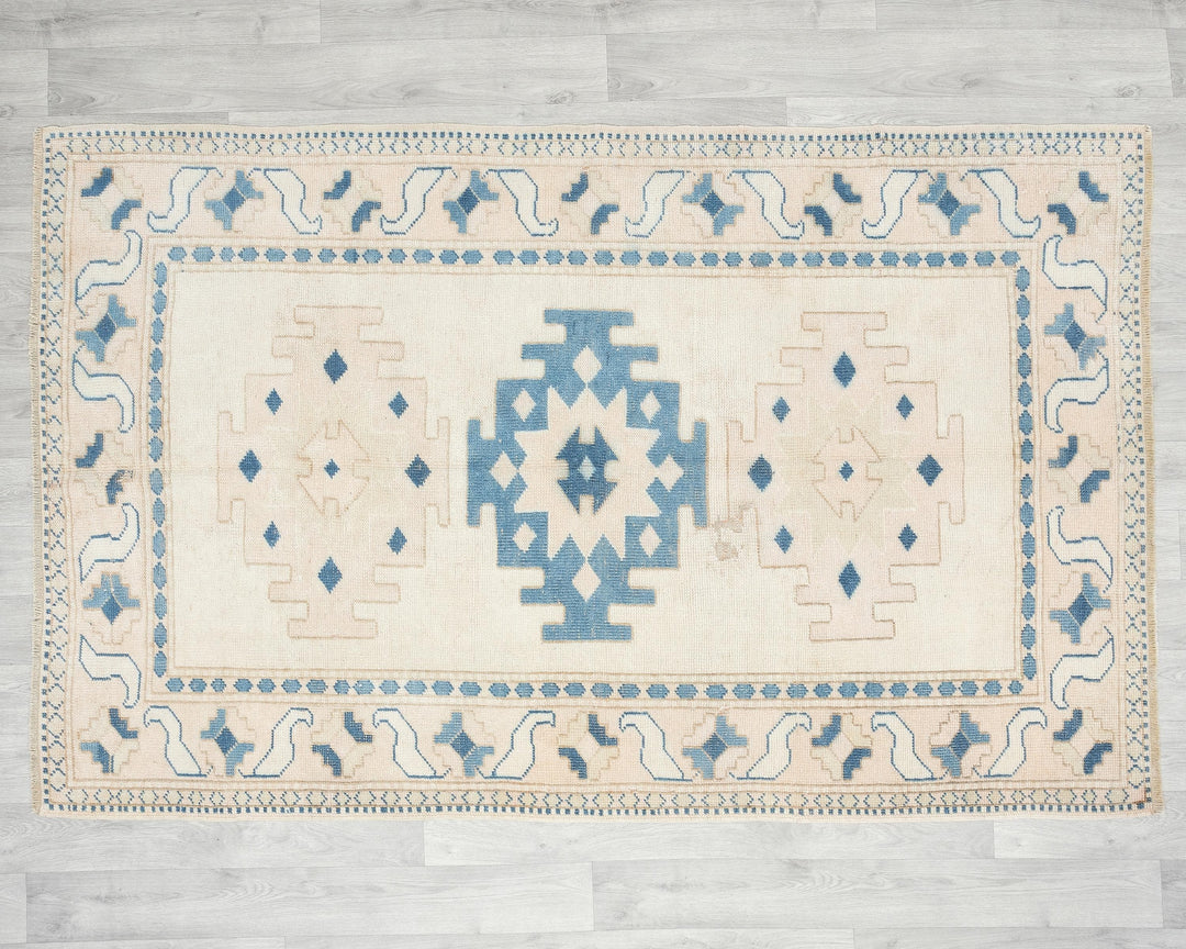 Oushak Rug 4' 1" x 6' 6" | No. VR42851