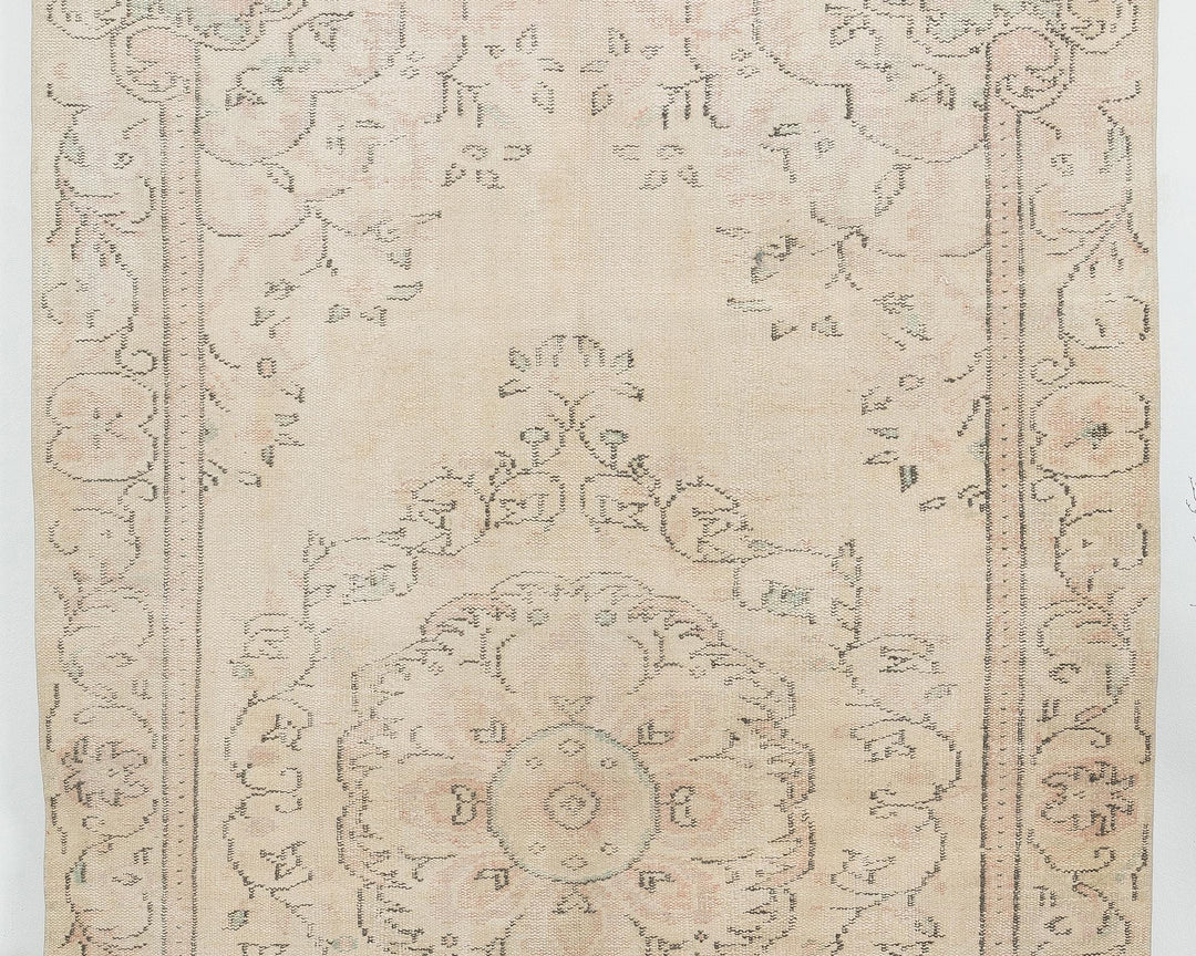 Beige Oushak Rug 5' 10" x 9' | No. VR69801