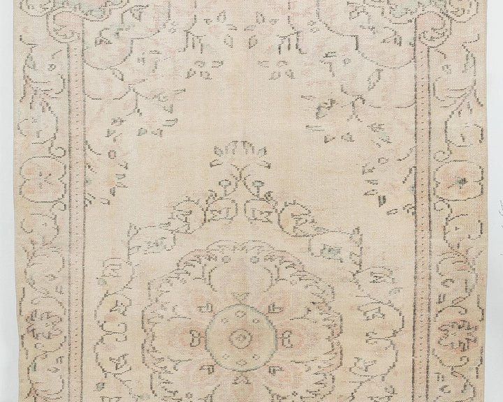 Beige Oushak Rug 5' 10" x 9' | No. VR69801