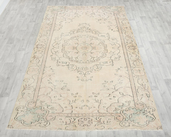 Beige Oushak Rug 5' 10" x 9' | No. VR69801