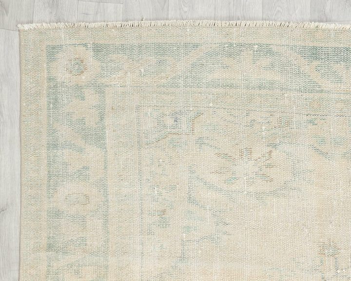 Beige Oushak Rug 6' 2" x 9' | No. VR81752