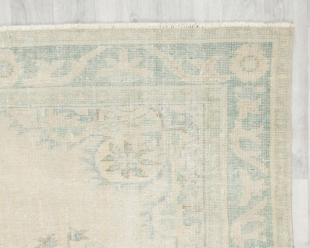 Beige Oushak Rug 6' 2" x 9' | No. VR81752