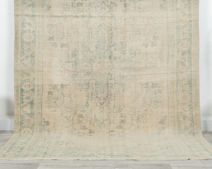 Beige Oushak Rug 6' 2" x 9' | No. VR81752