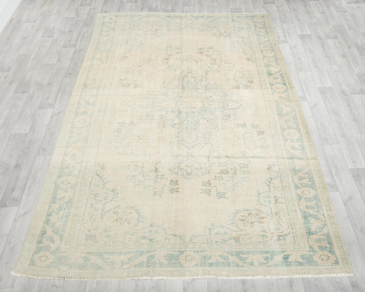 Beige Oushak Rug 6' 2" x 9' | No. VR81752