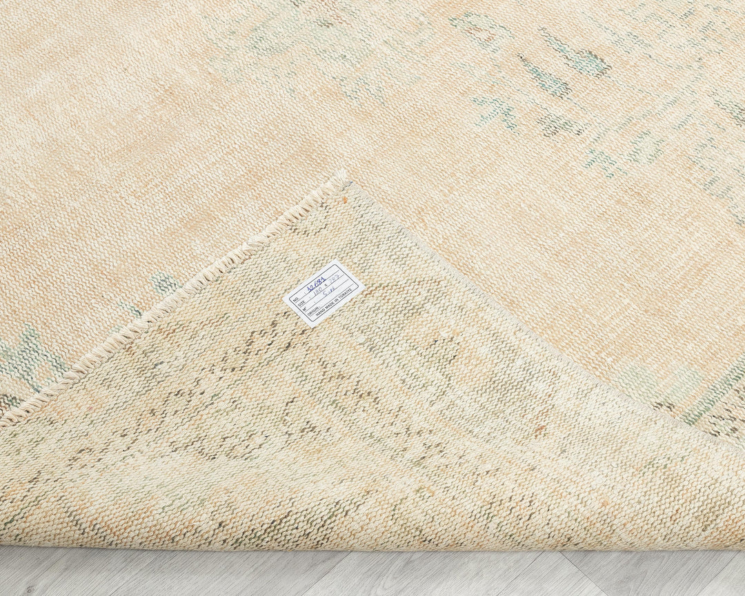 Beige Oushak Rug 5' 11" x 9' 5" | No. VR92591