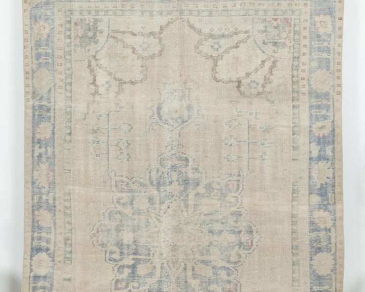 Beige Oushak Rug 5' 7" x 8' 11" | No. VR40172