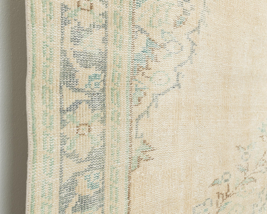 Beige Oushak Rug 5' 2" x 8' 7" | No. VR40112