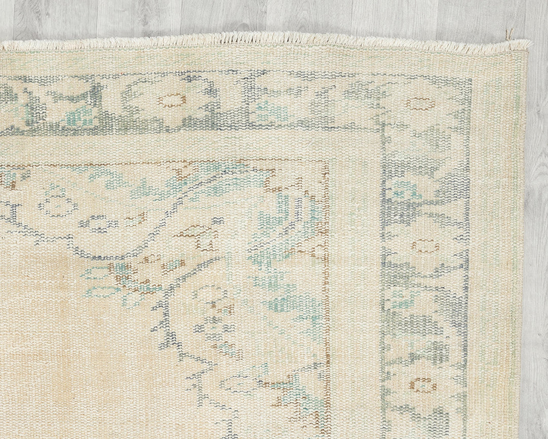 Beige Oushak Rug 5' 2" x 8' 7" | No. VR40112