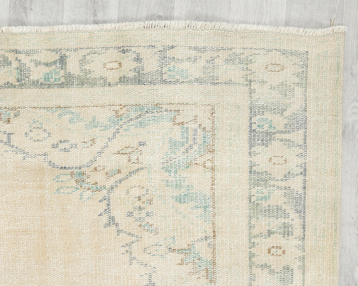 Beige Oushak Rug 5' 2" x 8' 7" | No. VR40112