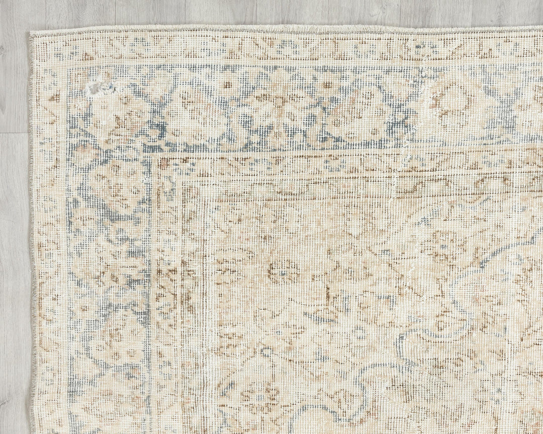 Neutral Oushak Rug 6' 9" x 9' 11" | No. VR67169