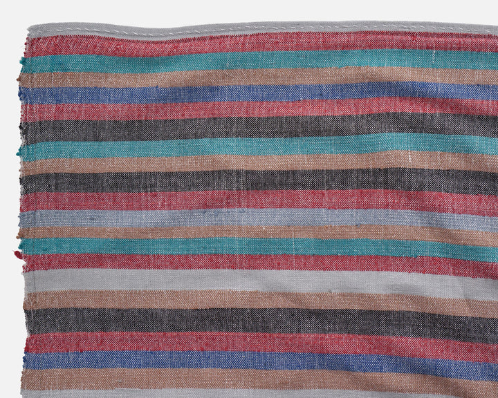 Kilim Rug 6' 7" x 8' 2" | No. VR72440