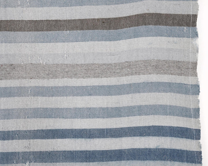 Kilim Rug 5' 8" x 9' 6" | No. VR85531