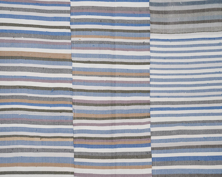 Kilim Rug 5' 8" x 9' 6" | No. VR85531