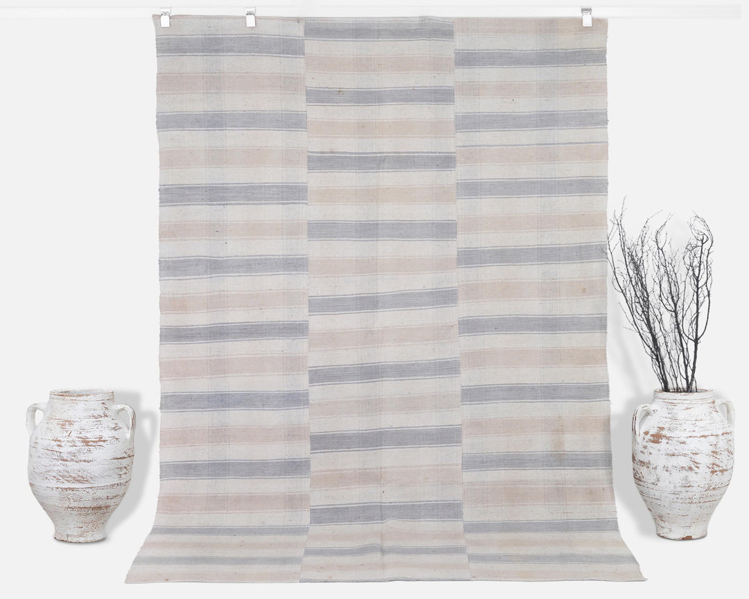 Faded Kilim Rug 5' 6" x 8' | No. VR55372
