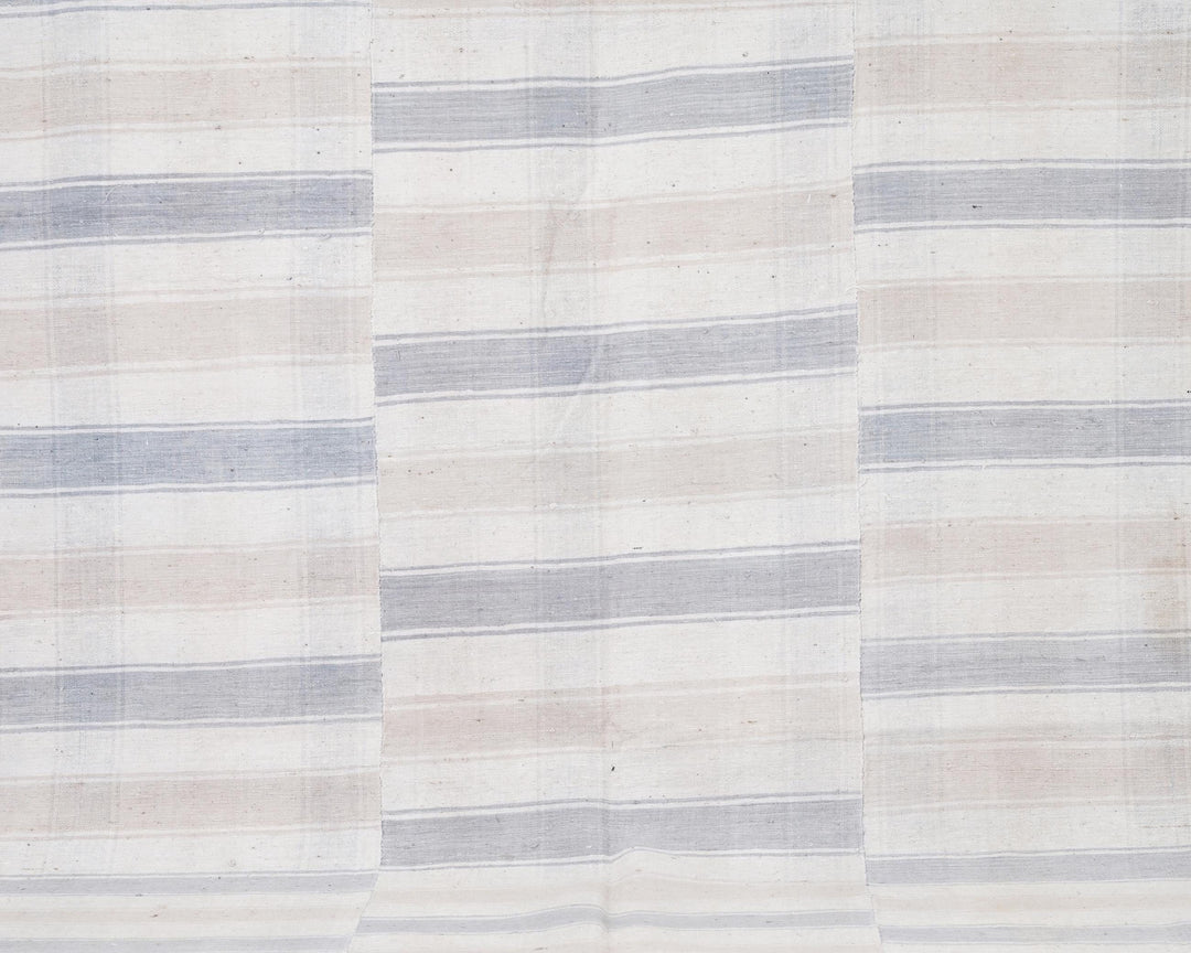 Faded Kilim Rug 5' 6" x 8' | No. VR55372