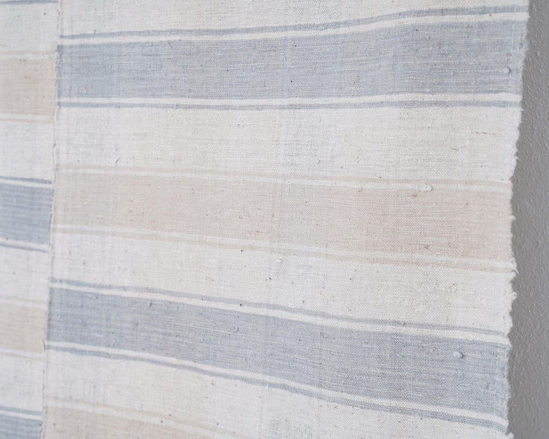 Faded Kilim Rug 5' 6" x 8' | No. VR55372
