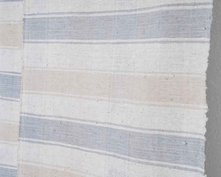 Faded Kilim Rug 5' 6" x 8' | No. VR55372