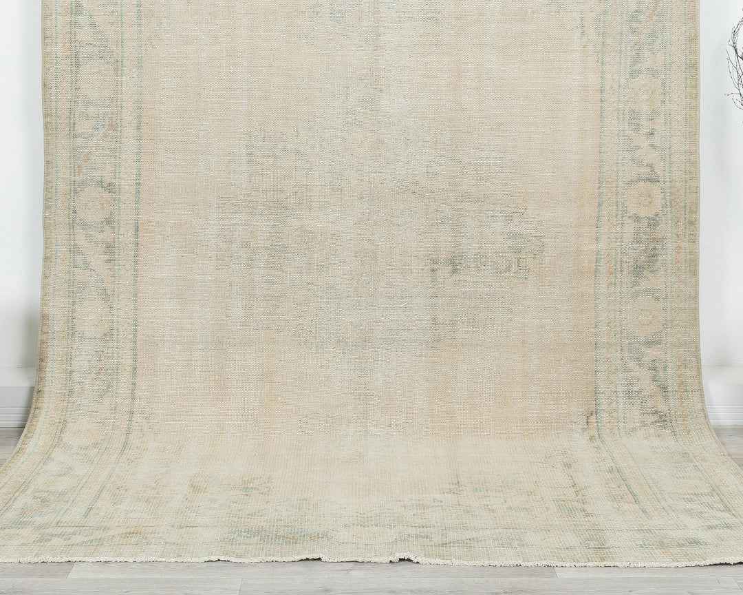 Beige Oushak Rug 6' 2" x 9' 4" | No. VR23353