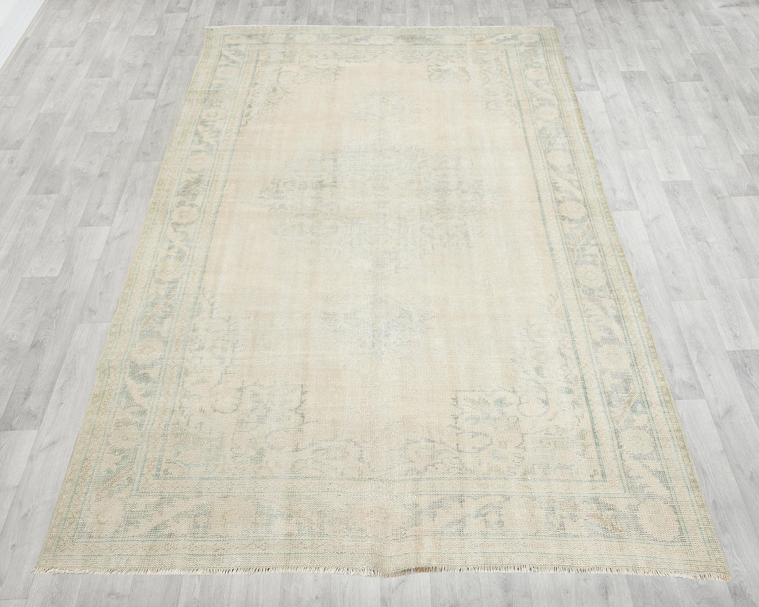 Beige Oushak Rug 6' 2" x 9' 4" | No. VR23353