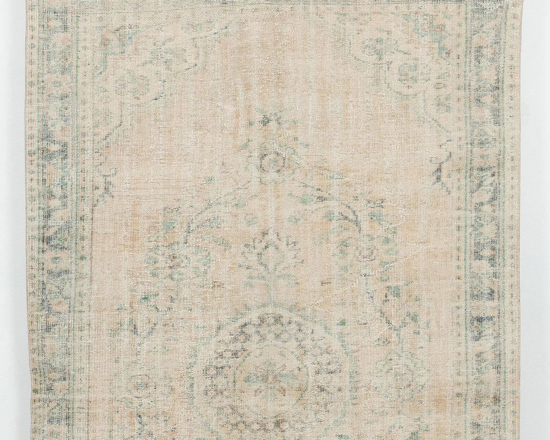 Beige Oushak Rug 5' 6" x 9' | No. VR77165