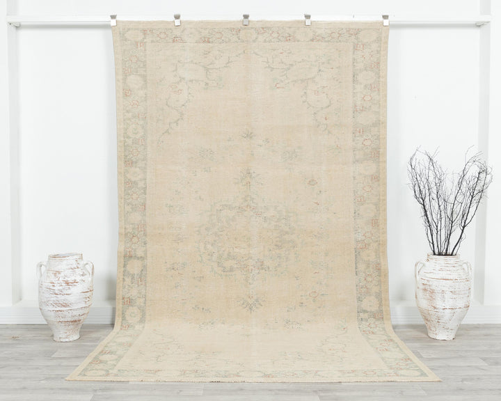 Beige Oushak Rug 7' x 9' 6" | No. VR30253