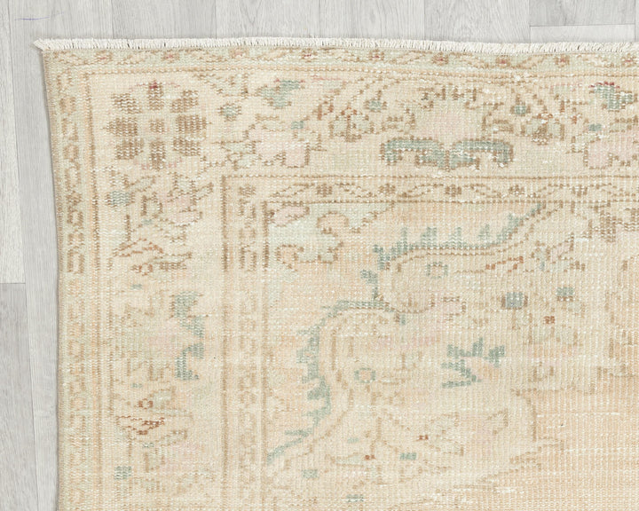 Beige Oushak Rug 5' 5" x 8' 6" | No. VR30236