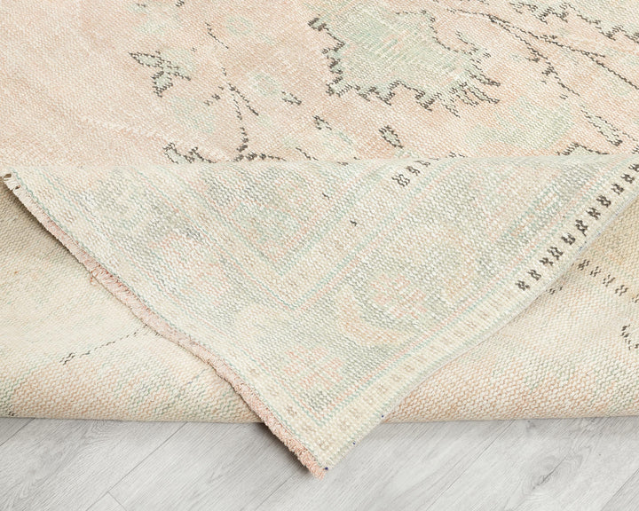 Beige Oushak Rug 9' x 9' 7" | No. VR90063