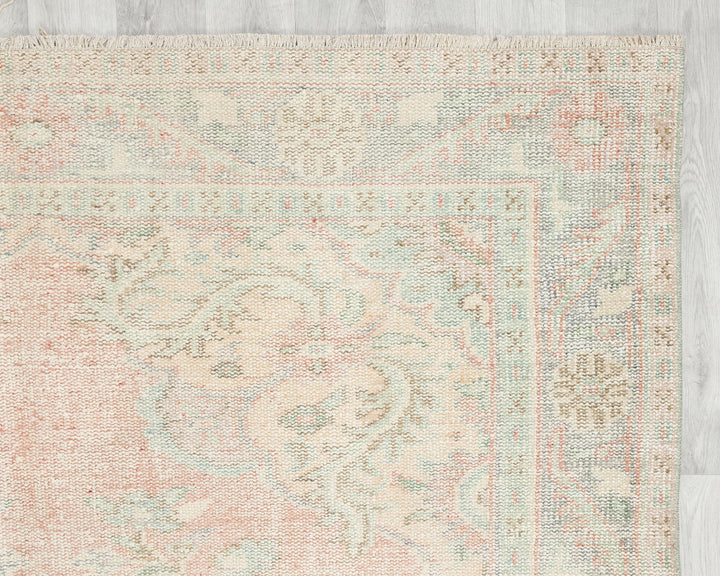 Beige Oushak Rug 6' 1" x 10' 4" | No. VR19041