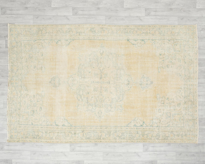 Neutral Oushak Rug 5' 8" x 8' 7" | No. VR97604
