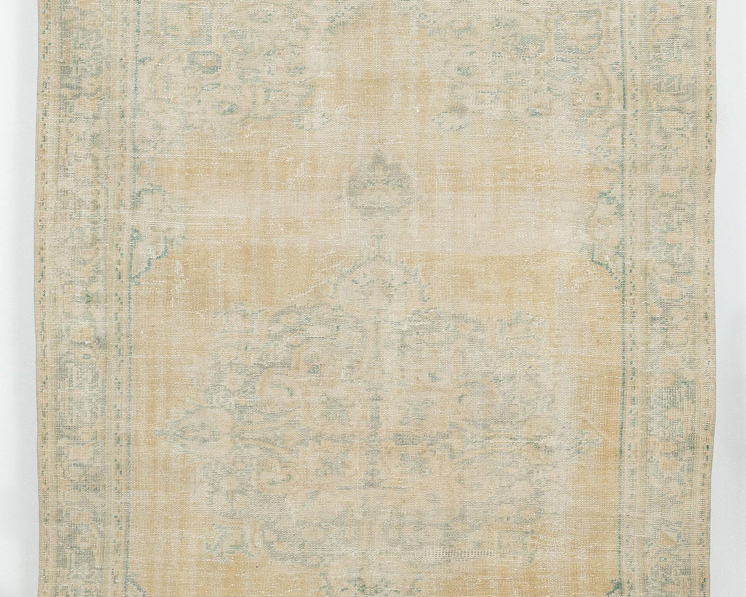 Neutral Oushak Rug 5' 8" x 8' 7" | No. VR97604