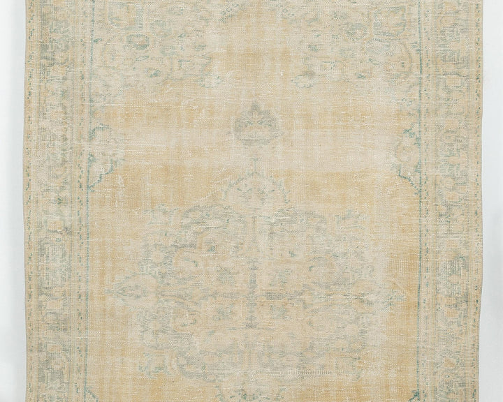 Neutral Oushak Rug 5' 8" x 8' 7" | No. VR97604