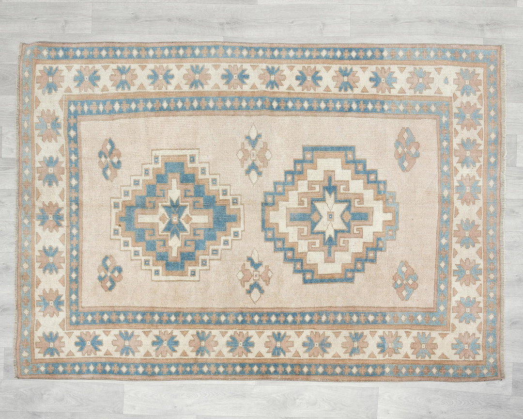Faded Oushak Rug 4' 5" x 6' 2" | No. VR15971