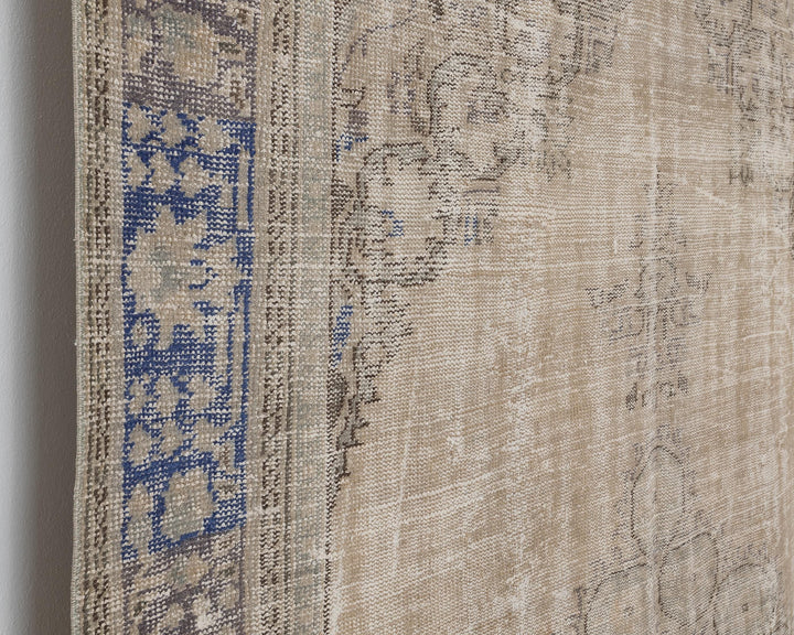 Faded Oushak Rug 6' 8" x 10' 2" | No. VR80105