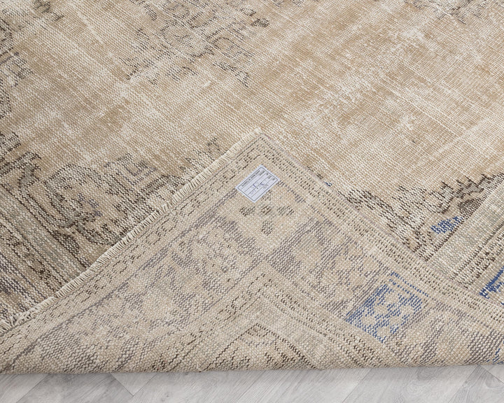 Faded Oushak Rug 6' 8" x 10' 2" | No. VR80105