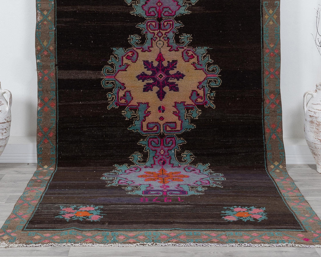 Runner Rug 4' 11" x 10' 6" | No. VR55413