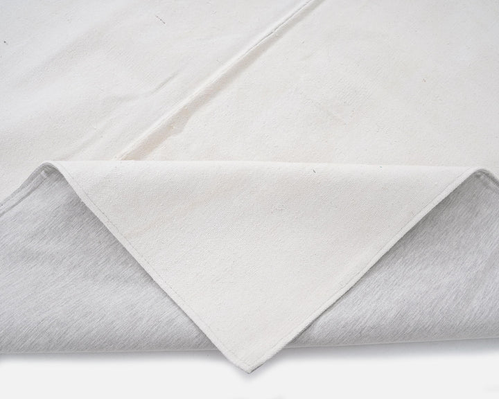 White Kilim Rug 4' 7" x 7' 4" | No. VR65481