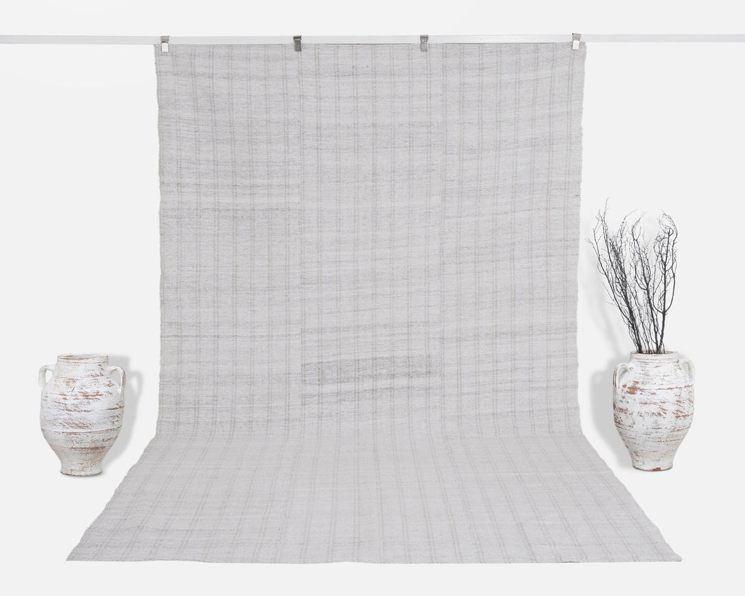 Gray Kilim Rug 5' 10" x 9' 2" | No. VR95769