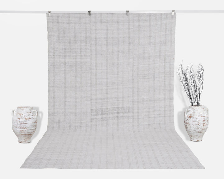 Gray Kilim Rug 5' 10" x 9' 2" | No. VR95769
