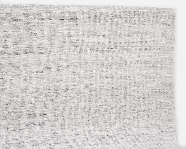 White Kilim Rug 6' 5" x 7' 10" | No. VR88334