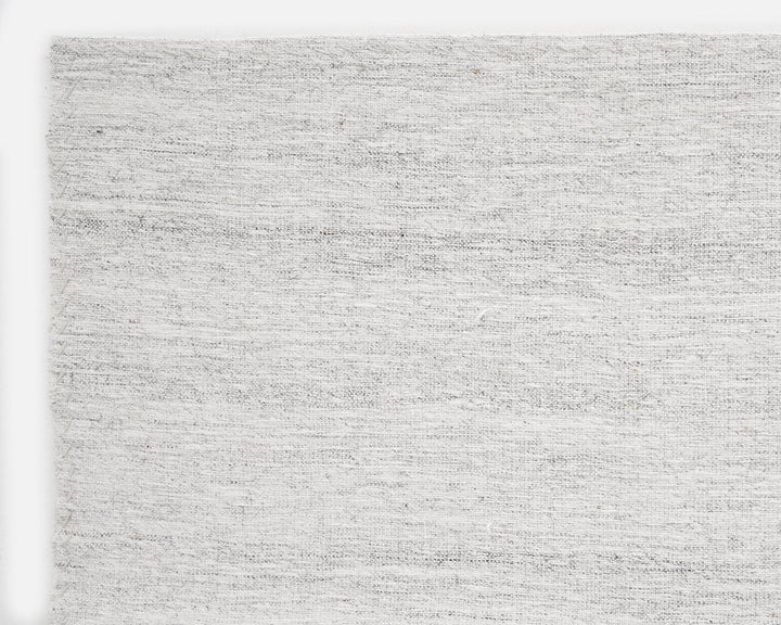 White Kilim Rug 6' 5" x 7' 10" | No. VR88334