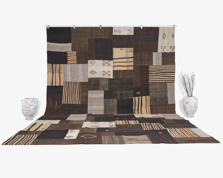 Brown Kilim Rug 9' 6" x 13' 1" | No. VR32311
